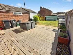 SILCOTT STREET- click for photo gallery